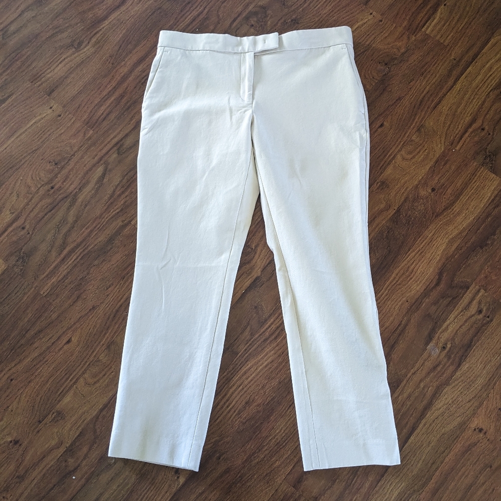 Ann Taylor Light Cream Cropped Dress Pants - Sz 6